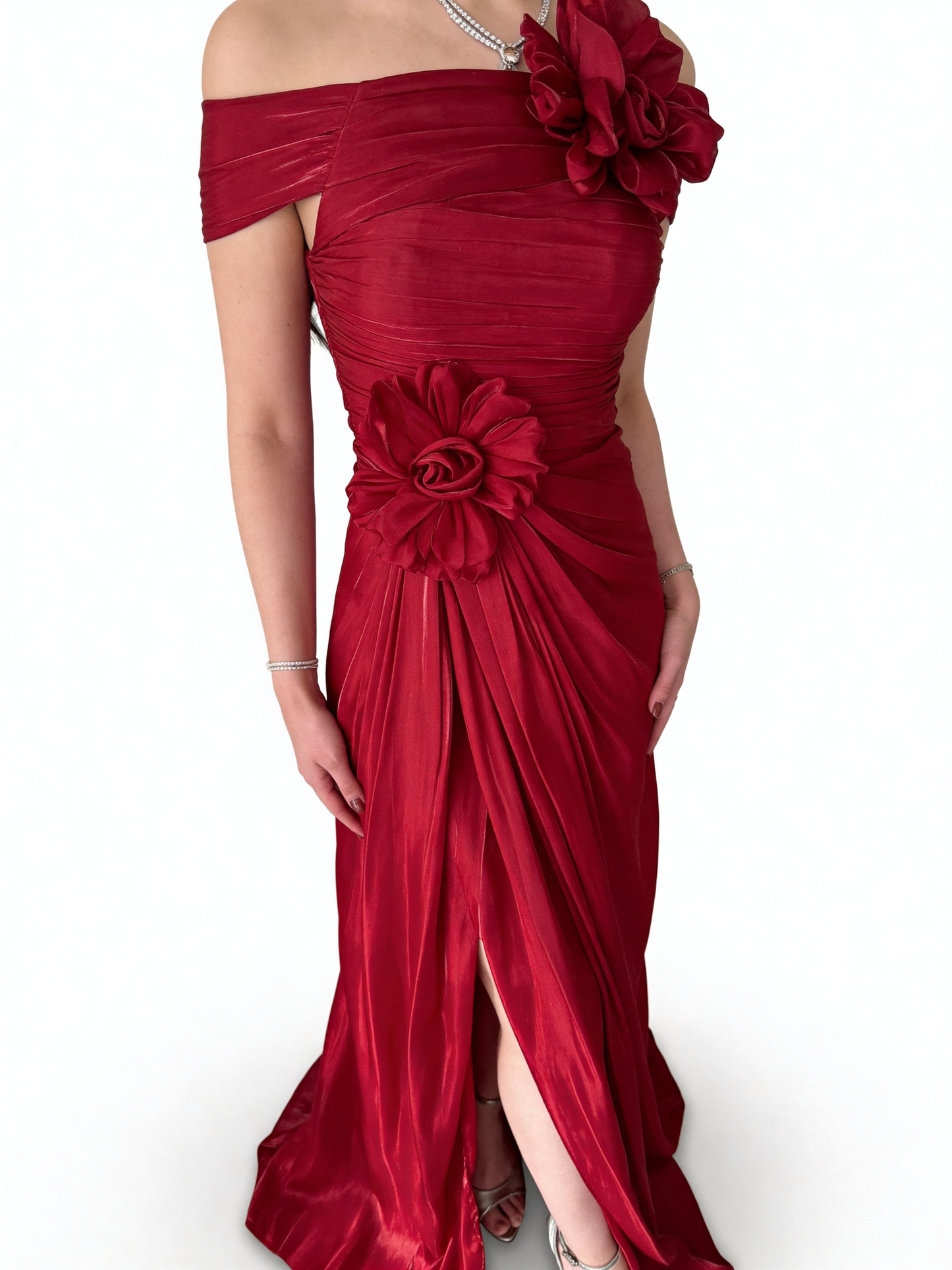 فستان سهرة ورد أحمر