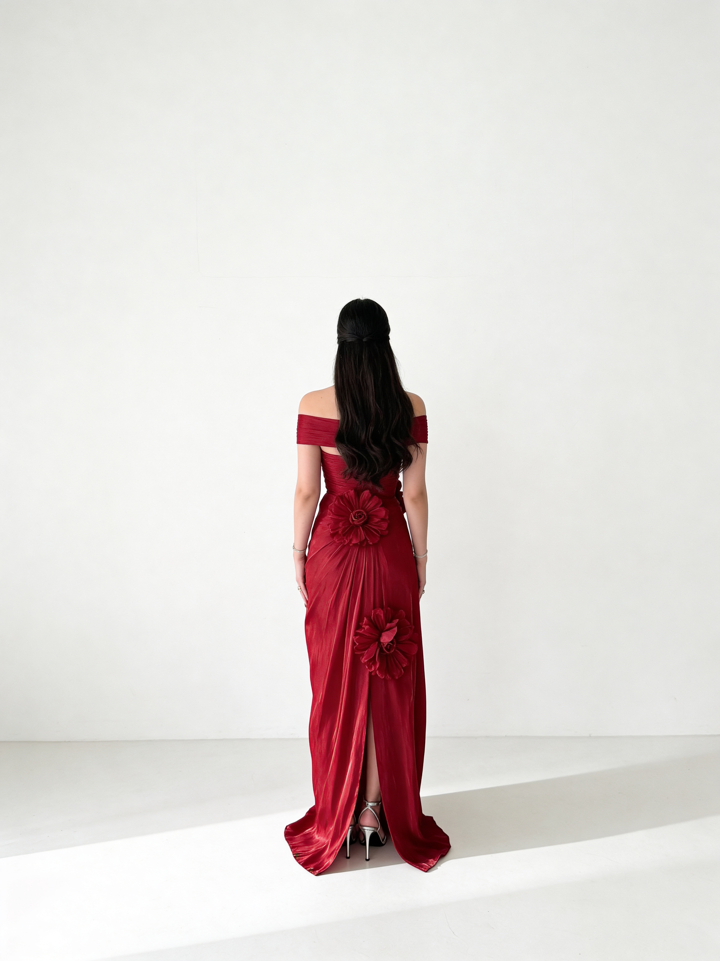 فستان سهرة ورد أحمر